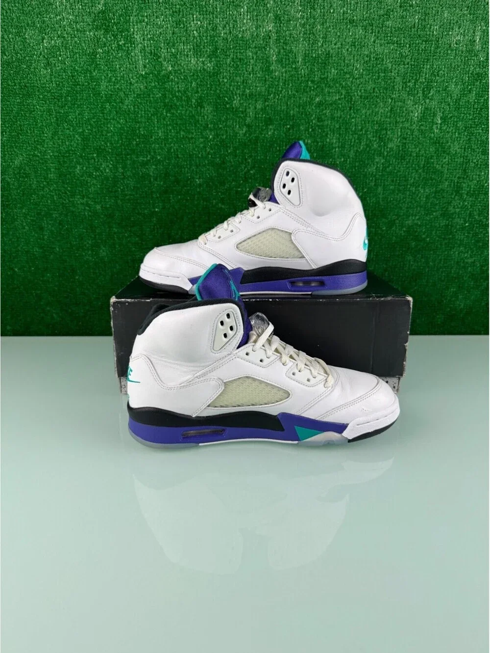 Size 8.5 - Air Jordan 5 Retro 2025 Grape